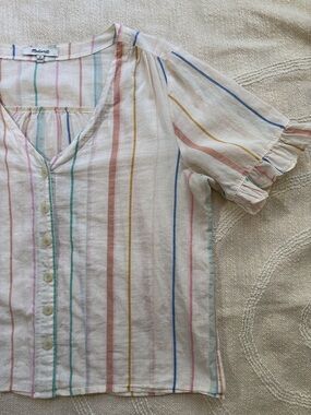 Madewell Medium Subtle Rainbow Striped Button-Up Short-Sleeved Blouse